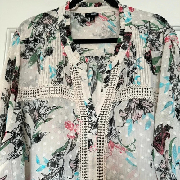 Torrid Long Sleeve Sheer Floral Embroidered Blouse - Picture 3 of 8